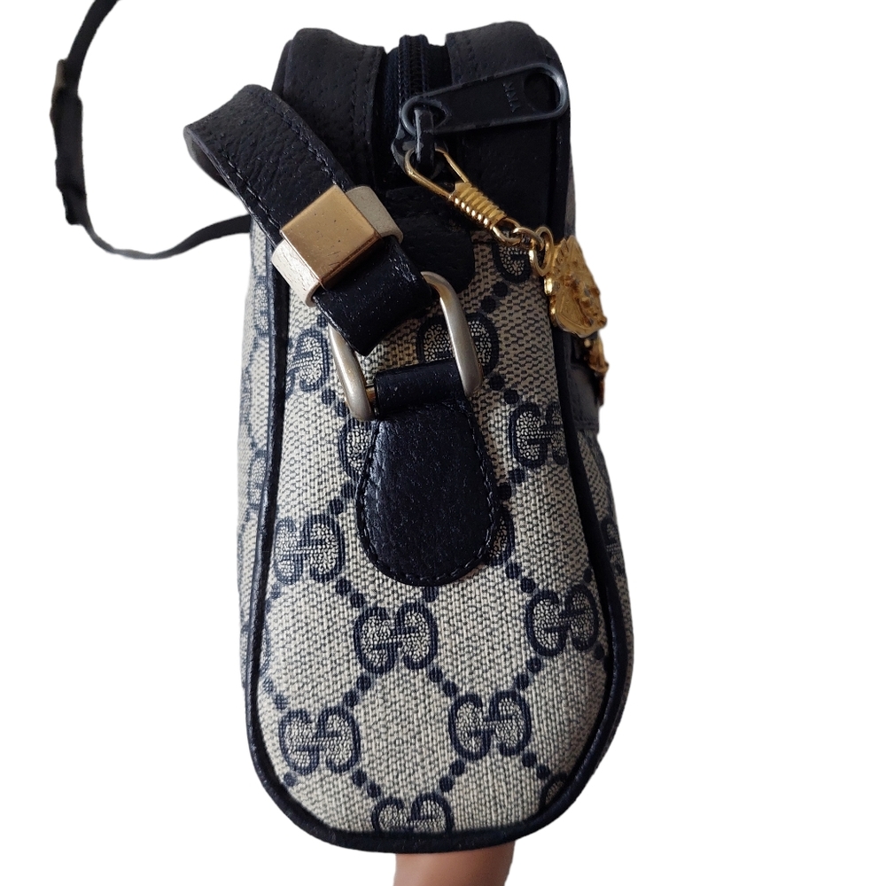 Gucci Vintage Crossbody bag. - Picture 10 of 16